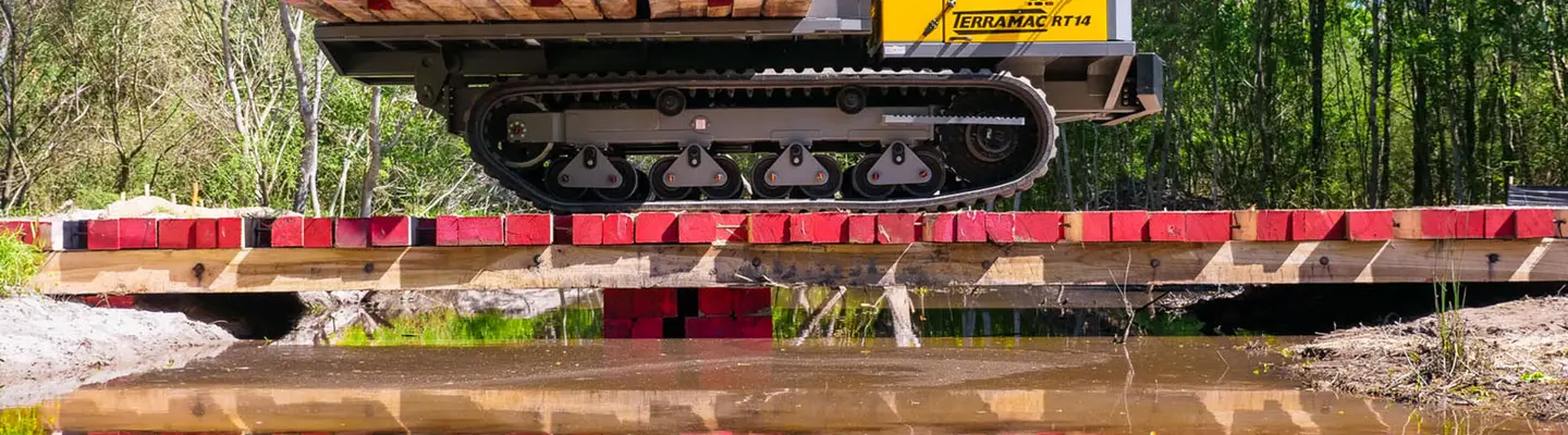 Timber bridge mat